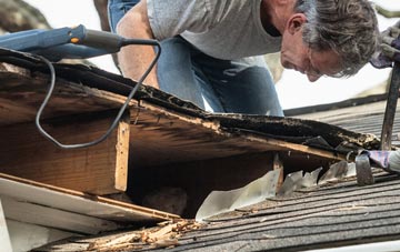 common causes of Seaton Sluice fascia damage